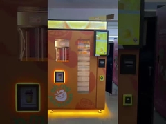 Une machine à jus d'orange
